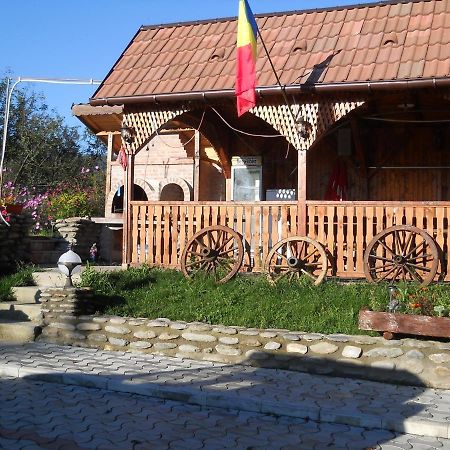 Pensiunea Roua Muntilor Сымбэта-де-Сус Экстерьер фото