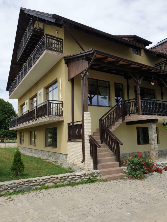 Pensiunea Roua Muntilor Сымбэта-де-Сус Экстерьер фото